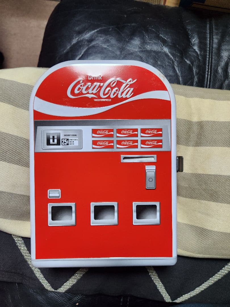 コカ・コーラ120周年記念ベンディングマシーンCAN40's Style