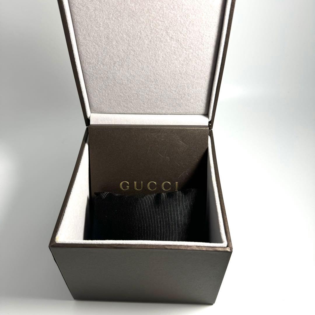 稼動 GUCCI 腕時計 Gタイムレス 126.2 ブラック シェリーライン 黒