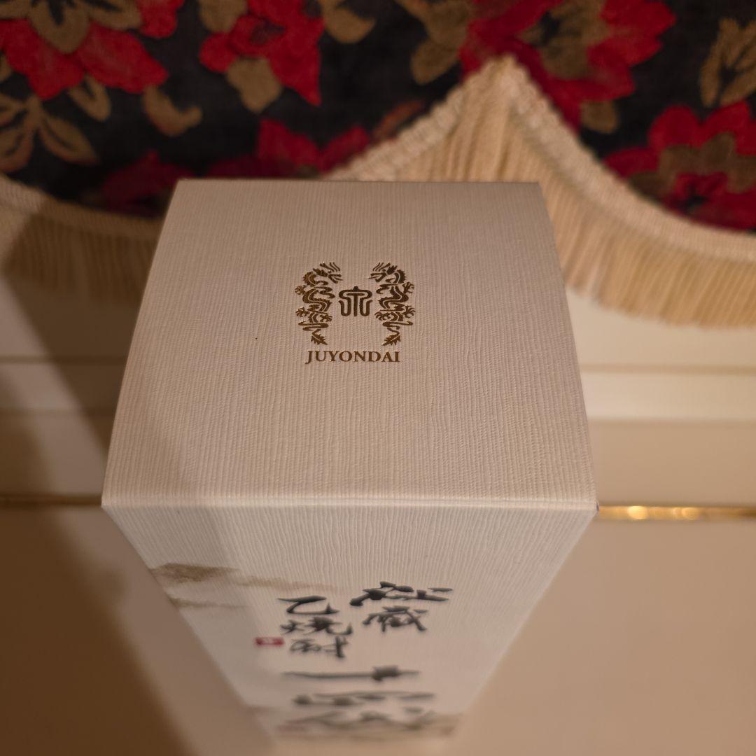 [ 新品商品 ] < 十四代 > 秘蔵 乙 焼酎 ( 30度 ) 720ml