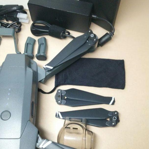 ドローン DJI Mavic Pro (バッグ付属)
