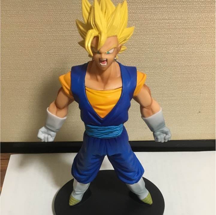悟空フィギュア