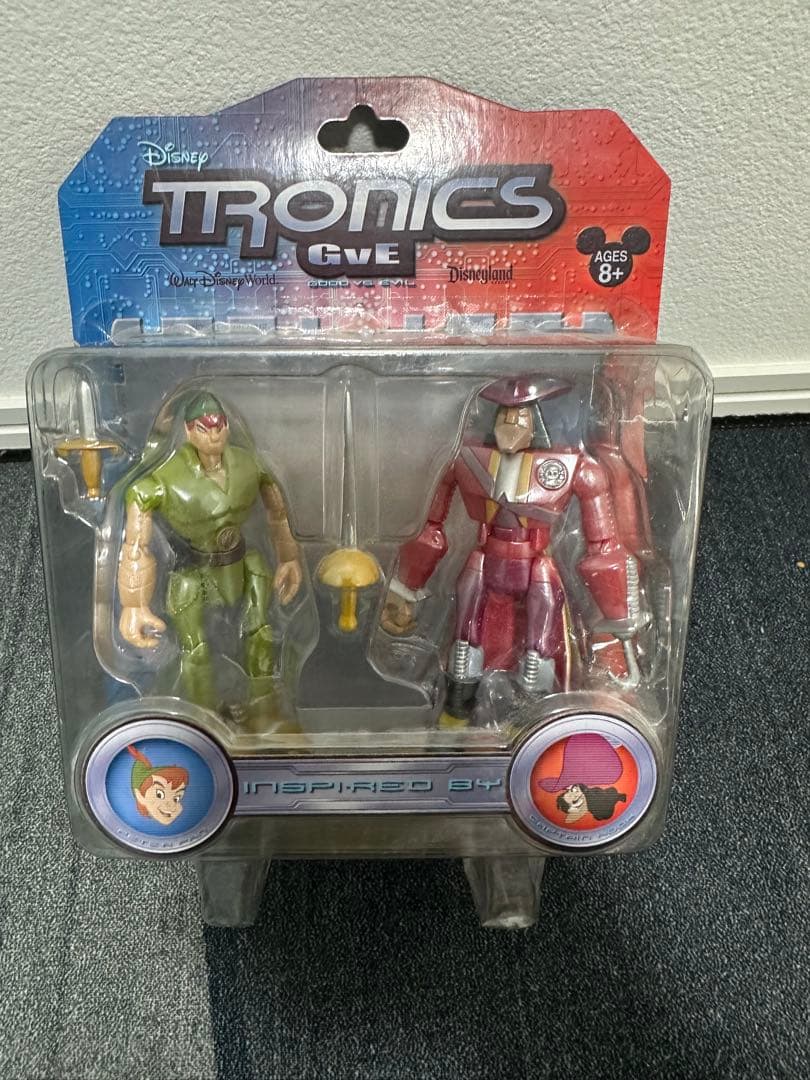 Disney ピーターパン　フック船長　フィギュア