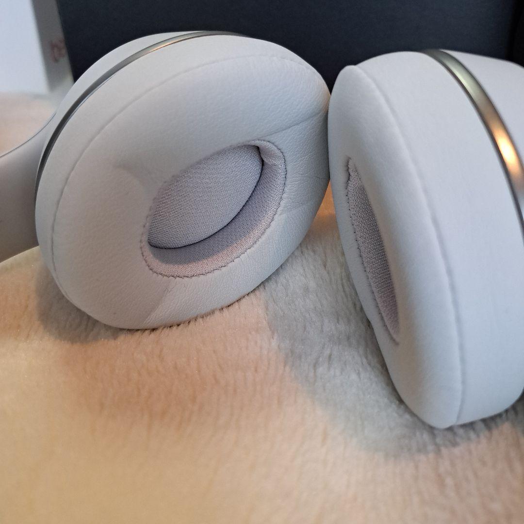 Beats solo3 wireless ホワイト