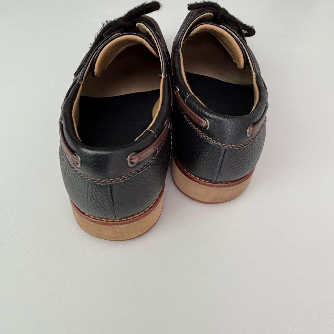 バーバリーロンドン デッキシューズ ネイビー レザー シボ革