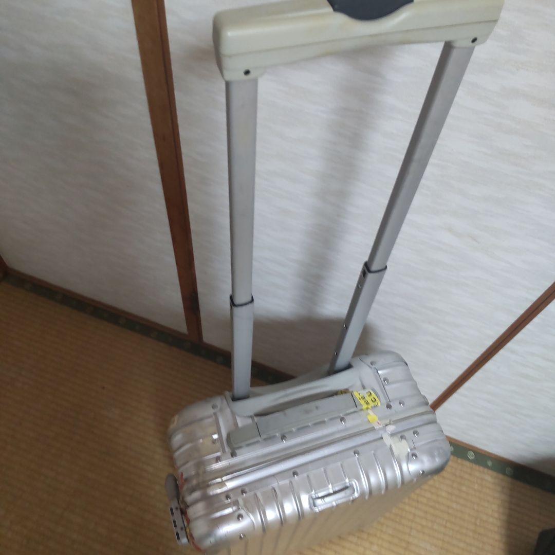 Rimowa シルバー キャリーケース 中型