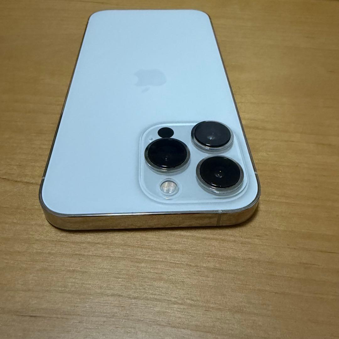 Apple iPhone 13 Pro ホワイト 本体のみ　SIMフリー