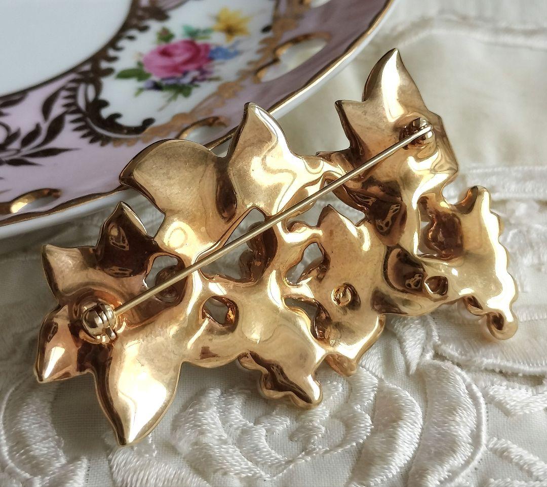 SWAROVSKI 葡萄ブローチfauxパール パヴェクリスタル エナメル 希少