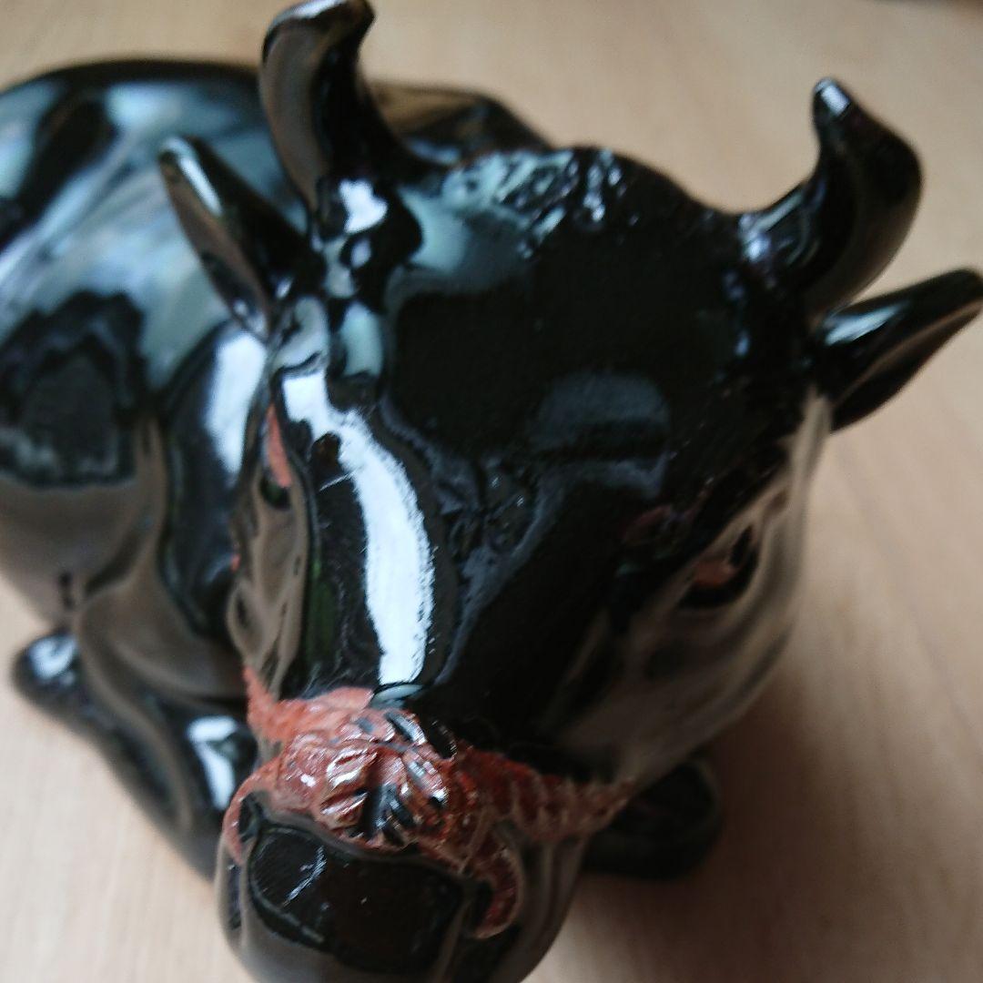 ★カッコいい黒い牛