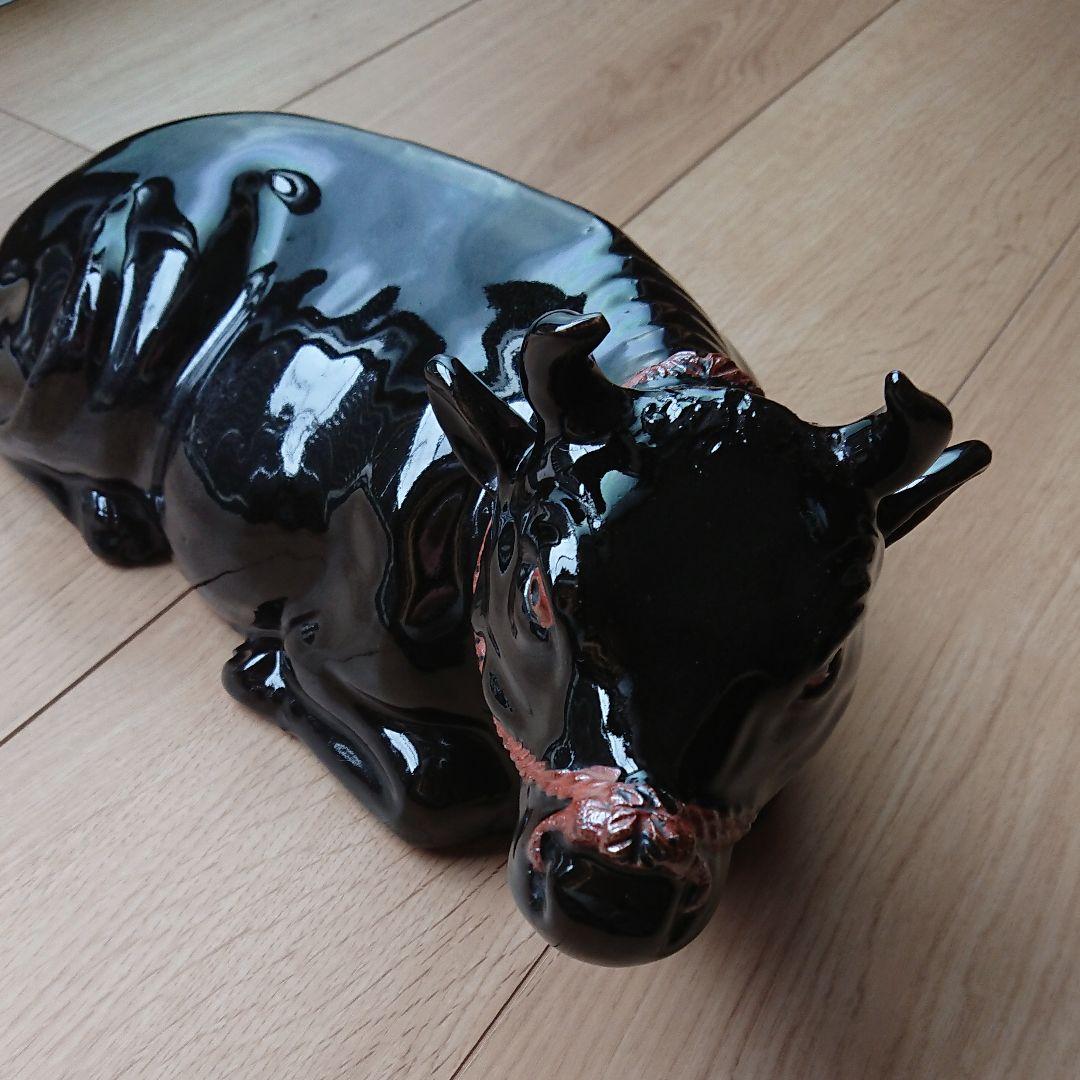 ★カッコいい黒い牛