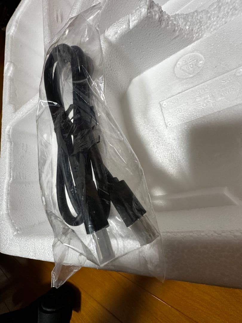 モニター台 Japannext 31.5 4k 144Hz