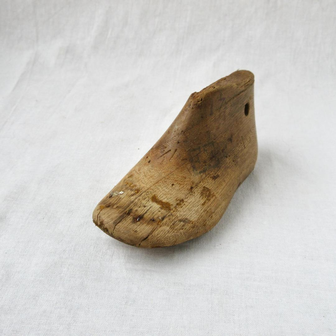 アンティーク　木製シューモールド　ベビーサイズ