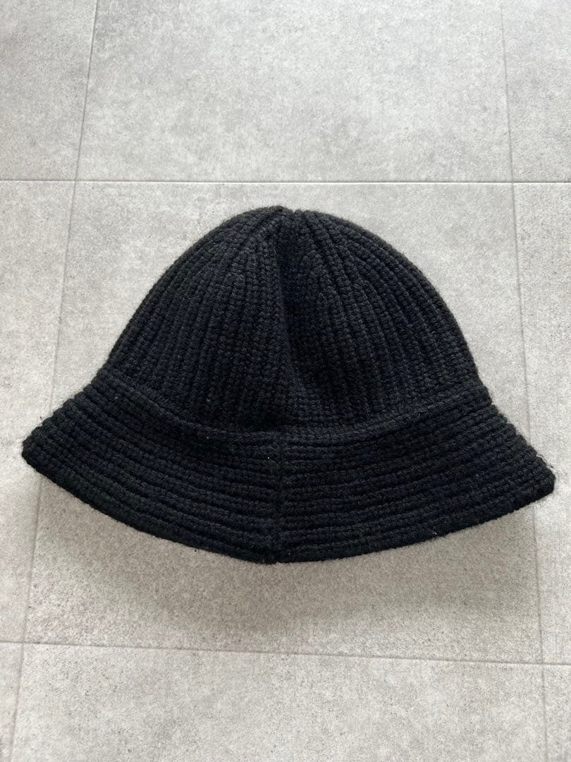 CELINE セリーヌ　黒　ニット帽