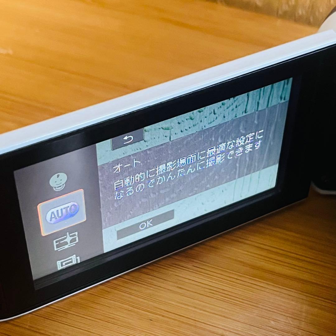 キャノンビデオカメラ　iVIS HF R700