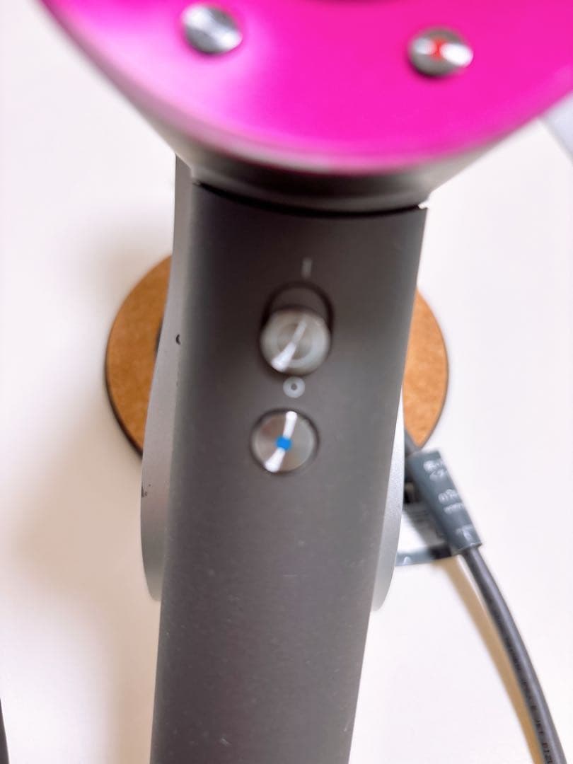 Dyson Supersonic ヘアドライヤー HD03 使用期間3年弱