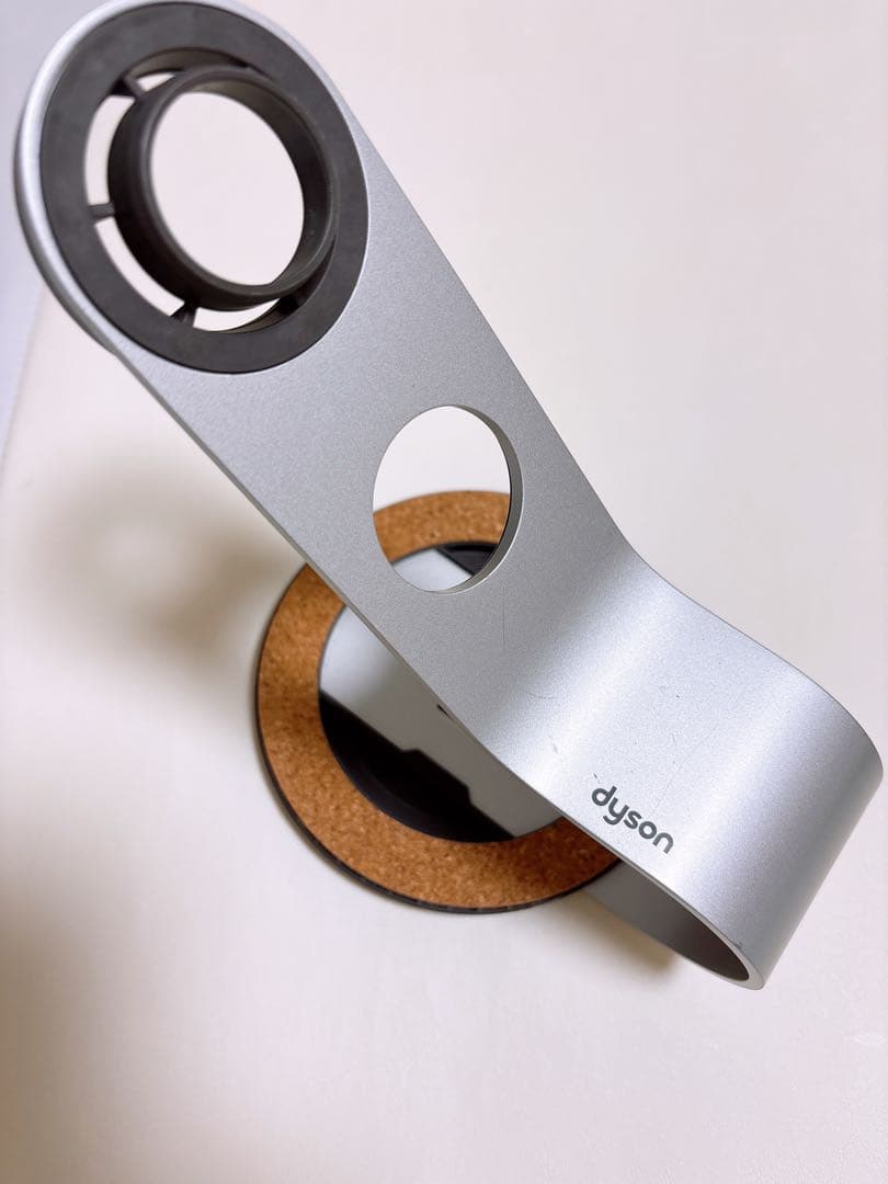 Dyson Supersonic ヘアドライヤー HD03 使用期間3年弱