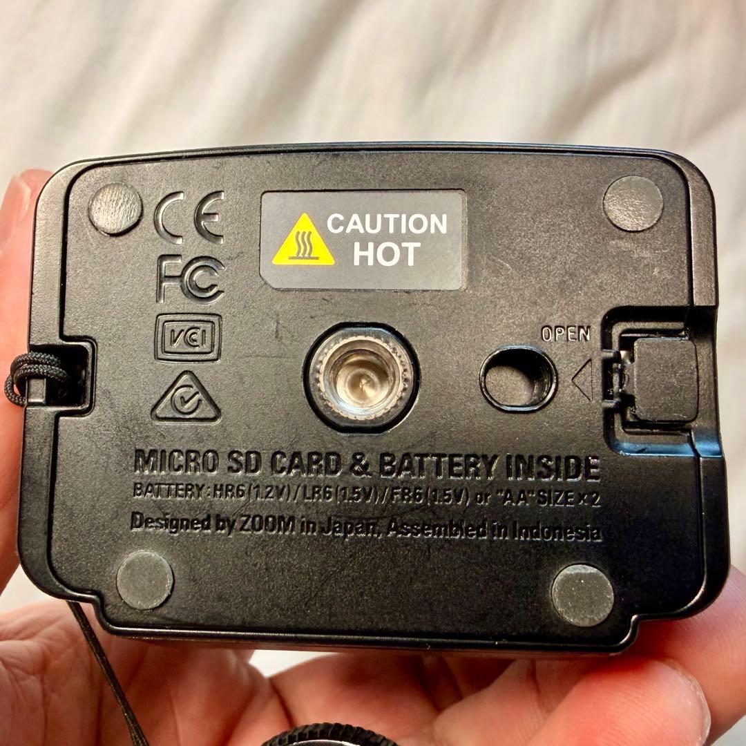 ZOOM Q2n-4K ビデオレコーダー