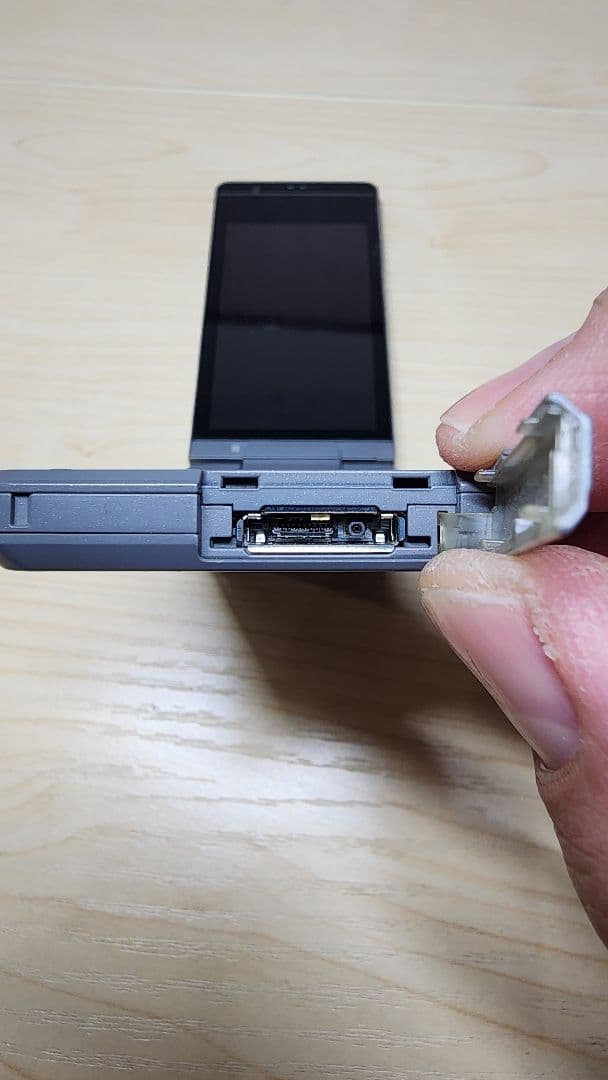 NTTドコモ SH-06A NERV ヱヴァ公式コラボモデル 付属品完備 美品