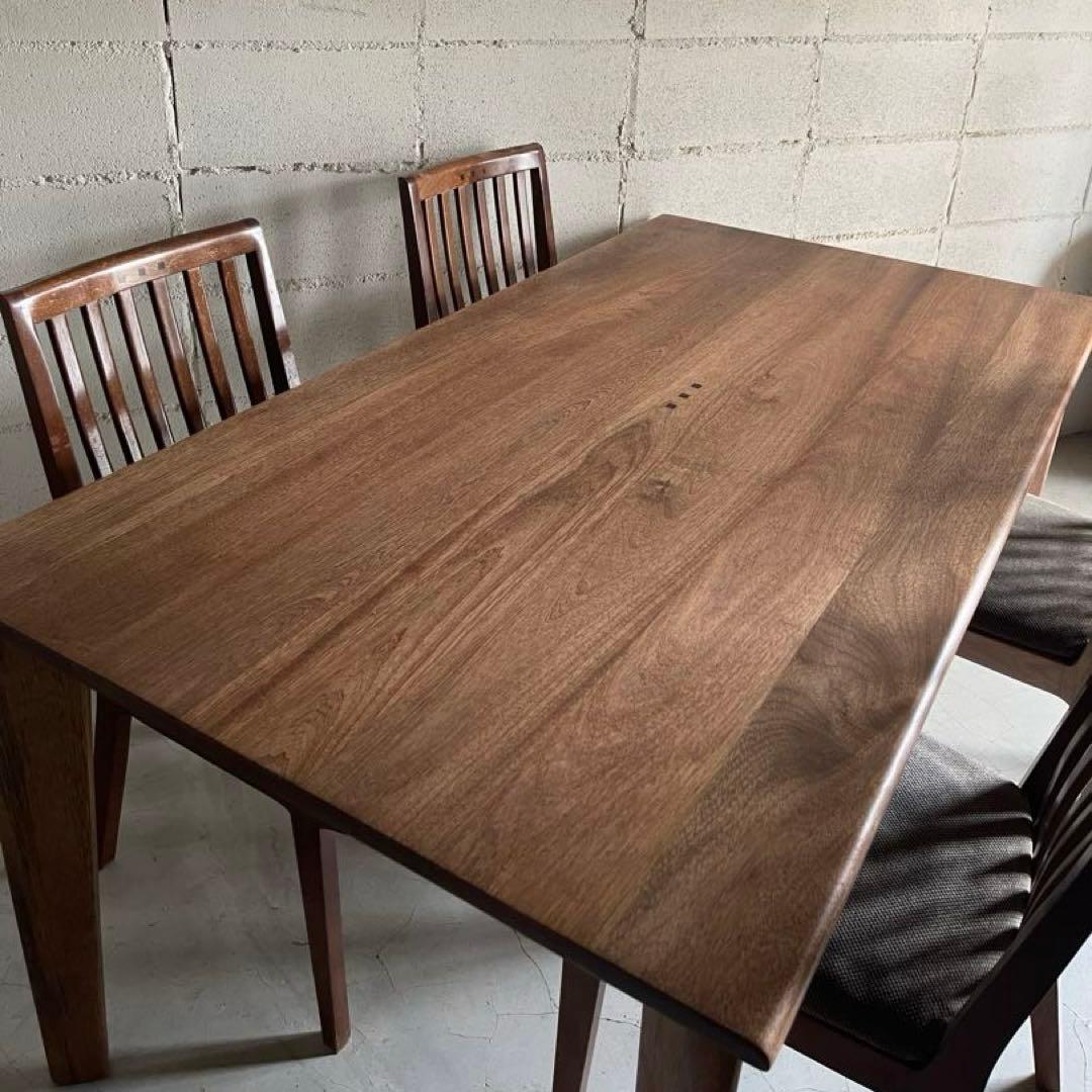 ウォールナット無垢材　ダイニングテーブル　ダイニング5点　朝日木材加工　アクタス