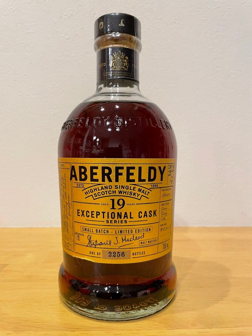 アバフェルディ 19年 エクセプショナルカスクシリーズ 43% 700ml　1本
