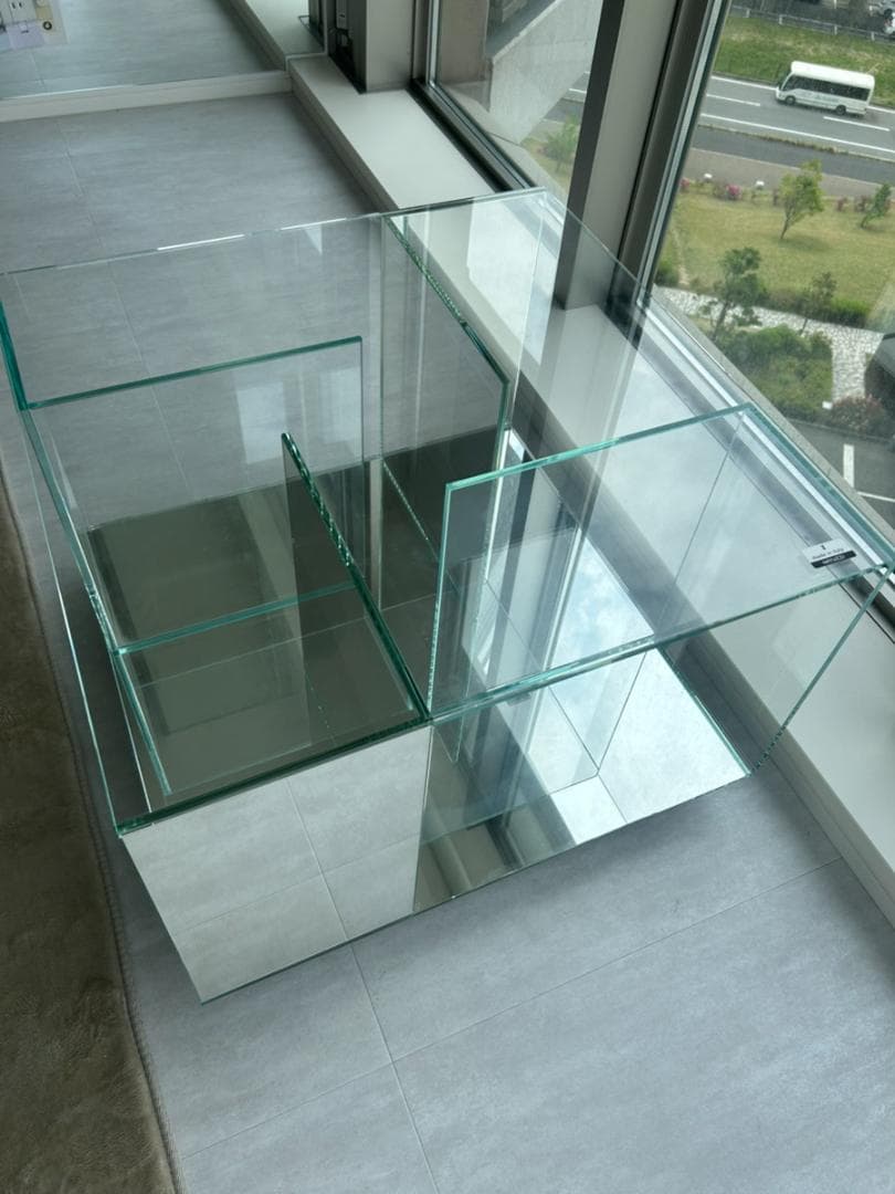 Natuzzi ナツッジ イタリア ガラステーブル サイドテーブル ラビリント