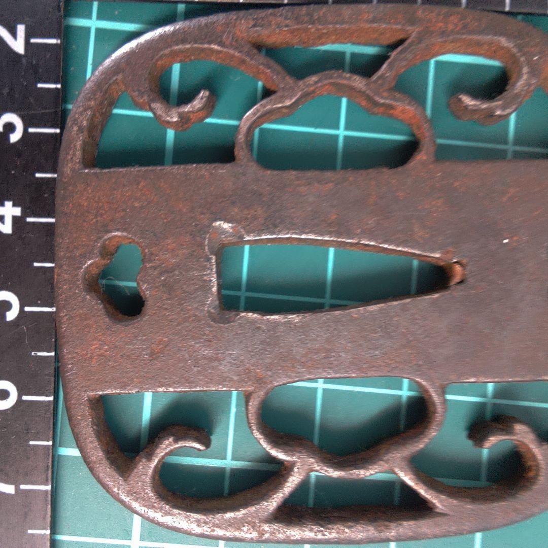 小物１ 鉄製 鍔(つば) 複雑な模様