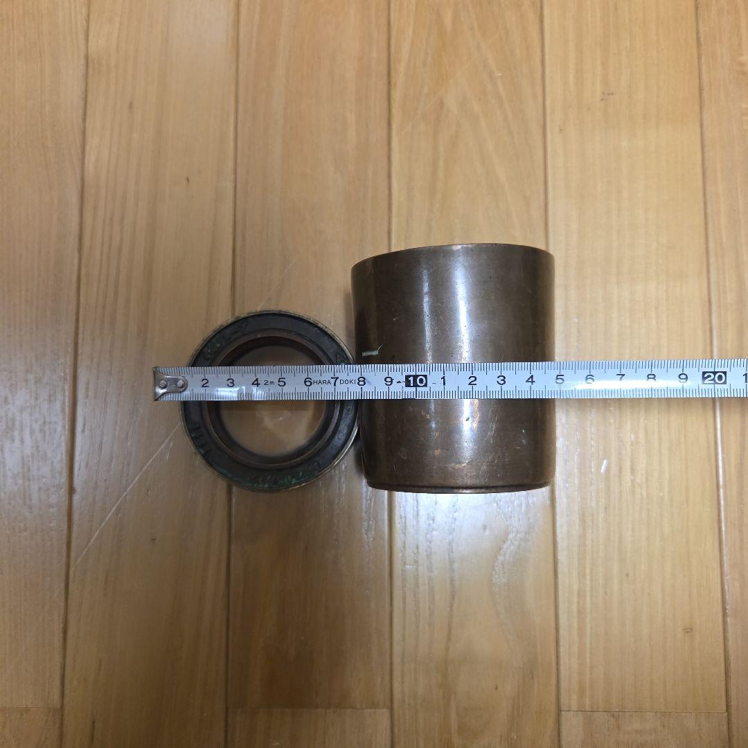 真鍮製？のアンティークな珍品　拡大鏡とフリーカップ2点セット➕️オマケ付き