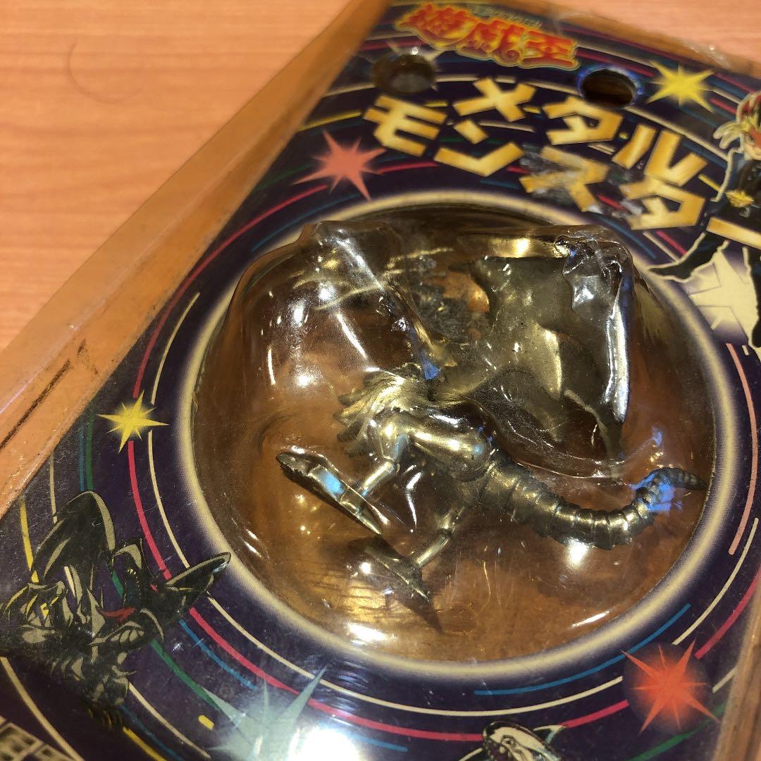 未開封　遊戯王　メタルモンスター　レッドアイズ　フィギュア