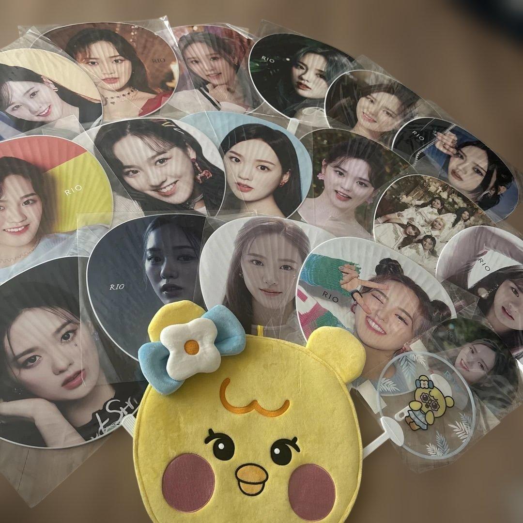 NiziU うちわケース リオ