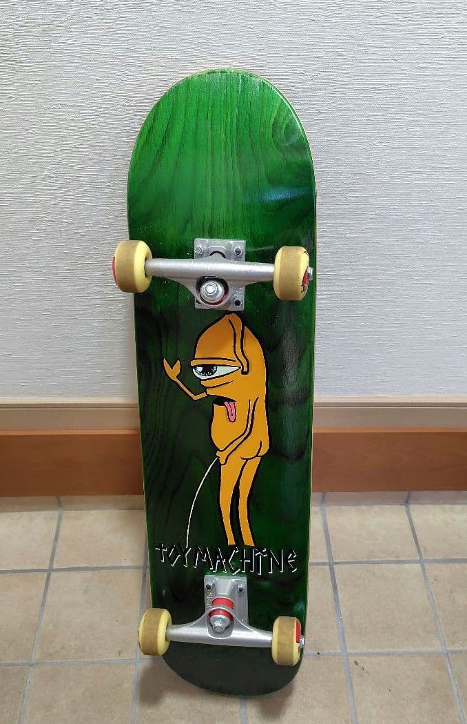toy machine トイマシーン Pee Sect スケートボード