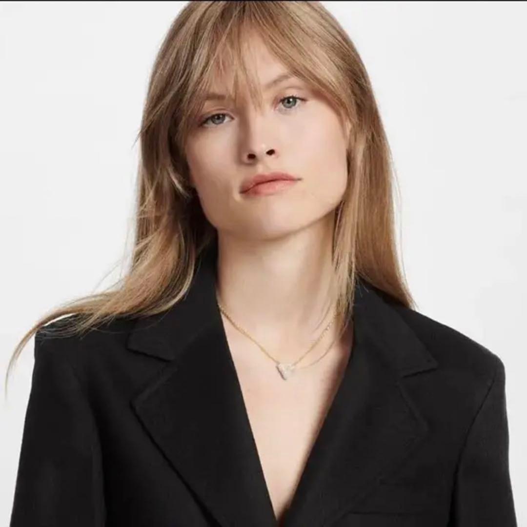 ルイヴィトン　エセンシャルV ネックレス　ゴールド　パール　限定