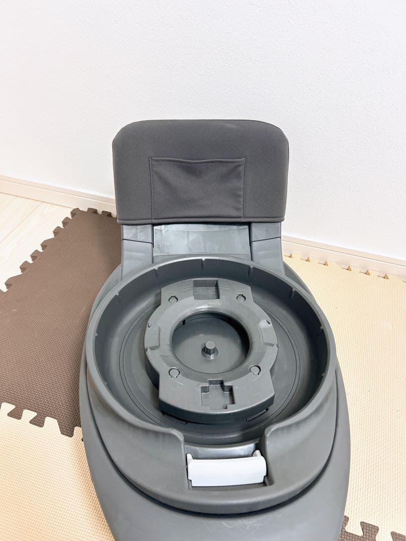 美品Combiコンビ THE S plus ZB-750 ブラック ISOFIX