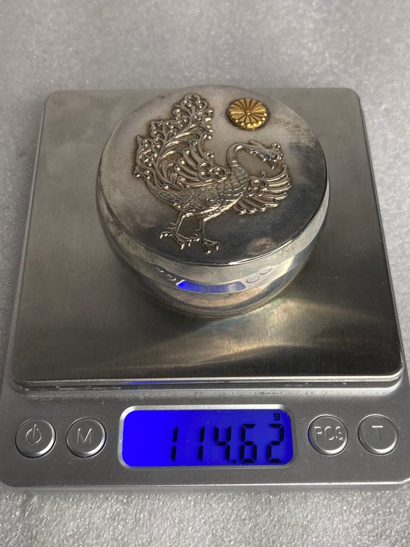 ②希少 天皇家下賜品 銀製 棗形 金象嵌 菊花紋章 鳳凰盛上文 ボンボニエール