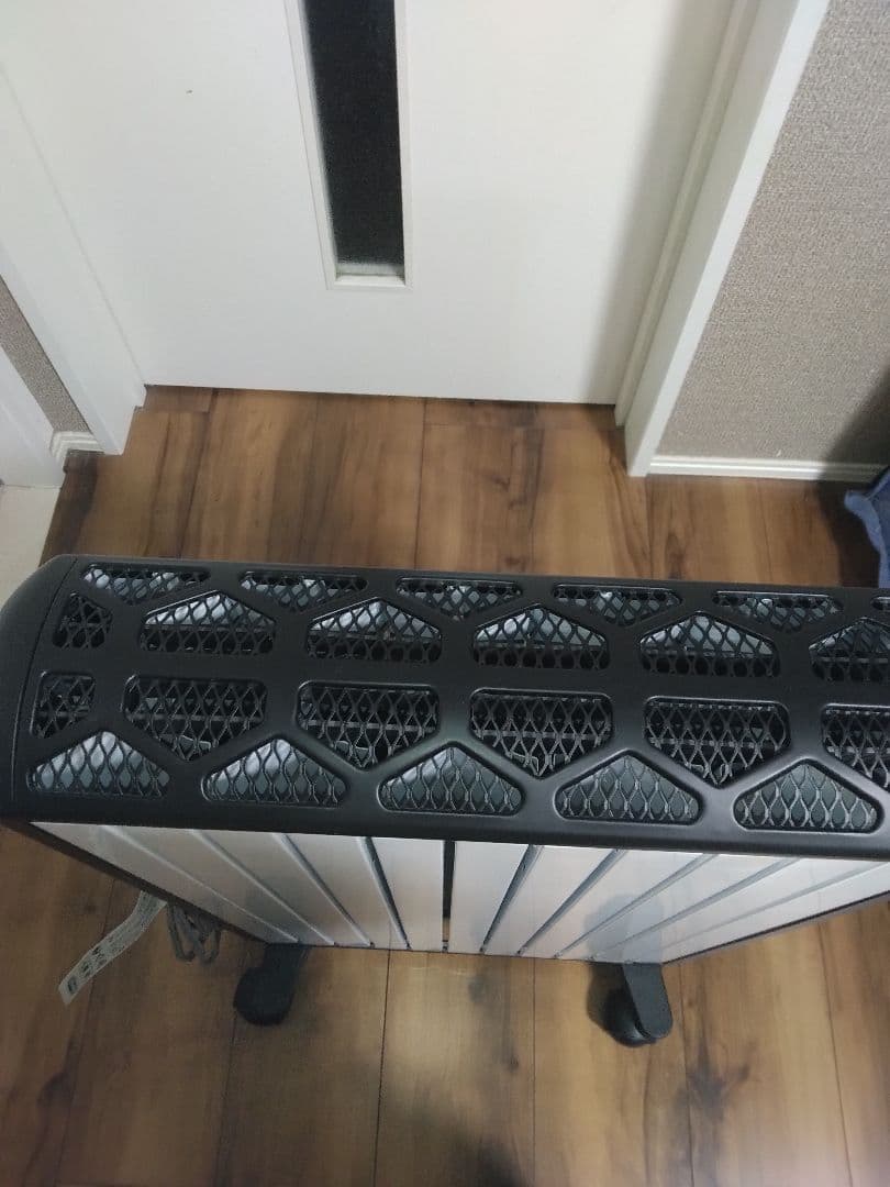 デロンギ　マルチダイナミックヒーターMDHU15-BK