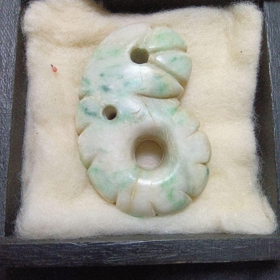 極上翡翠 　大型環状勾玉　秀麗勾玉　護符勾玉　歴史史料　極彩極上翡翠勾玉