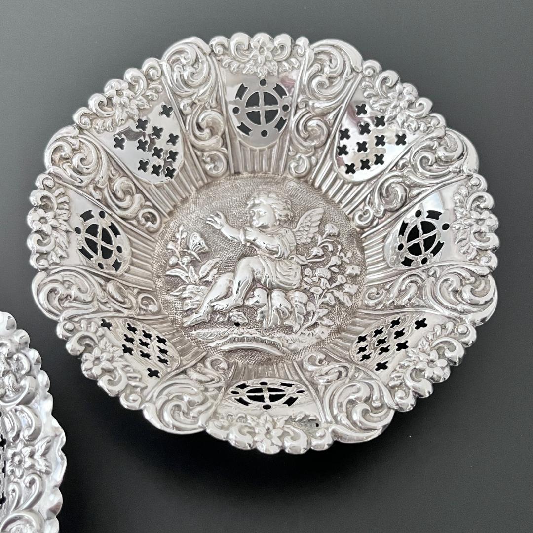 【英国】 【純銀】天使のボンボンディッシュ/ペア スターリングシルバー1897年