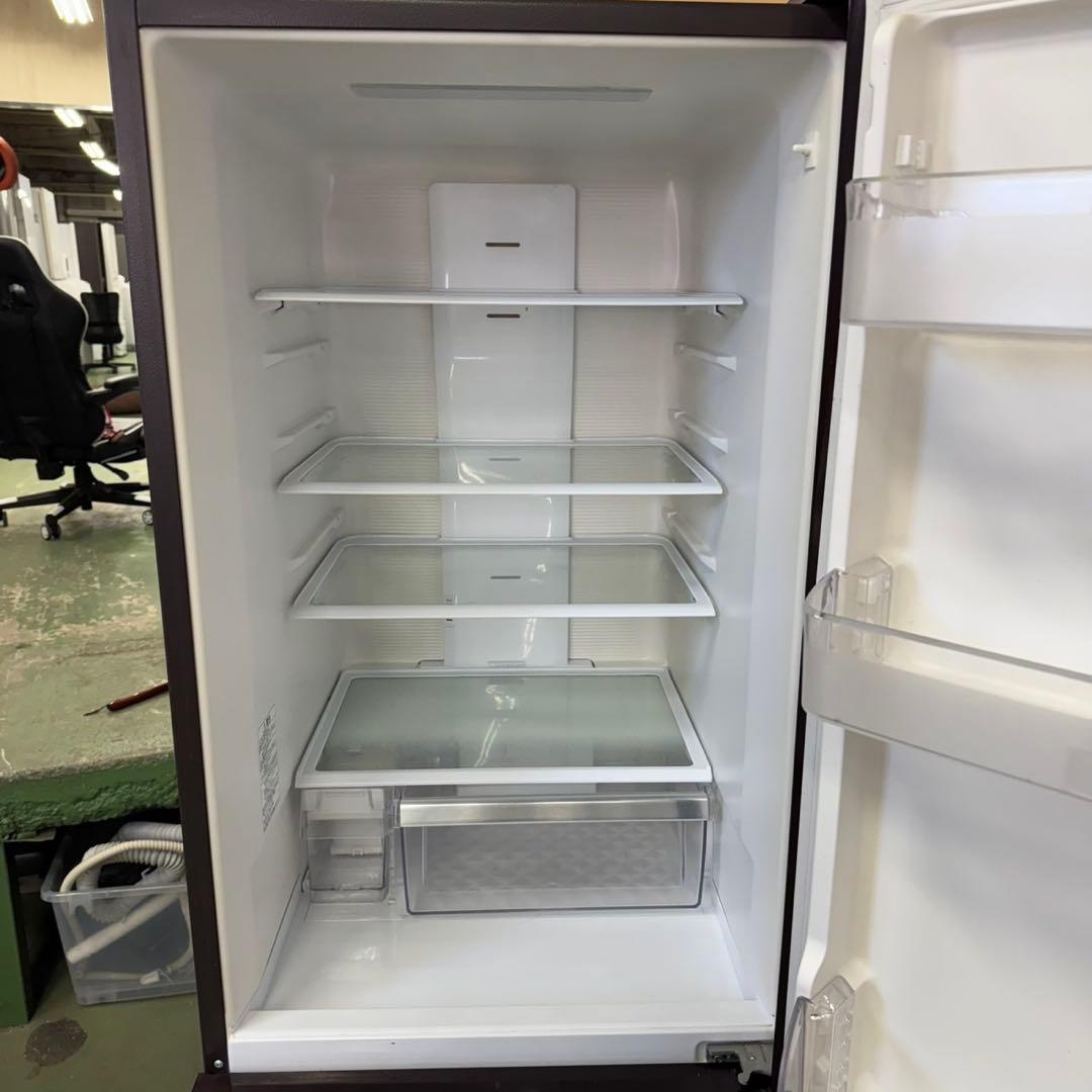 322 一都三県　冷蔵庫　大型　右開き　自動製氷機　315L 大人気モデル　格安