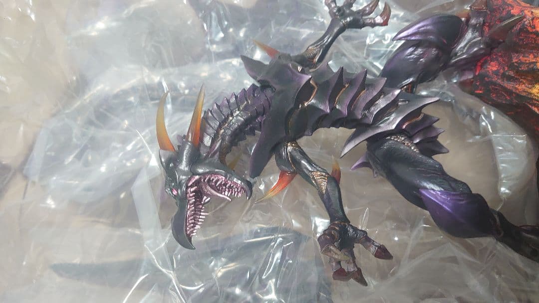 レッドアイズ・ブラックドラゴン ホログラフィックエディション