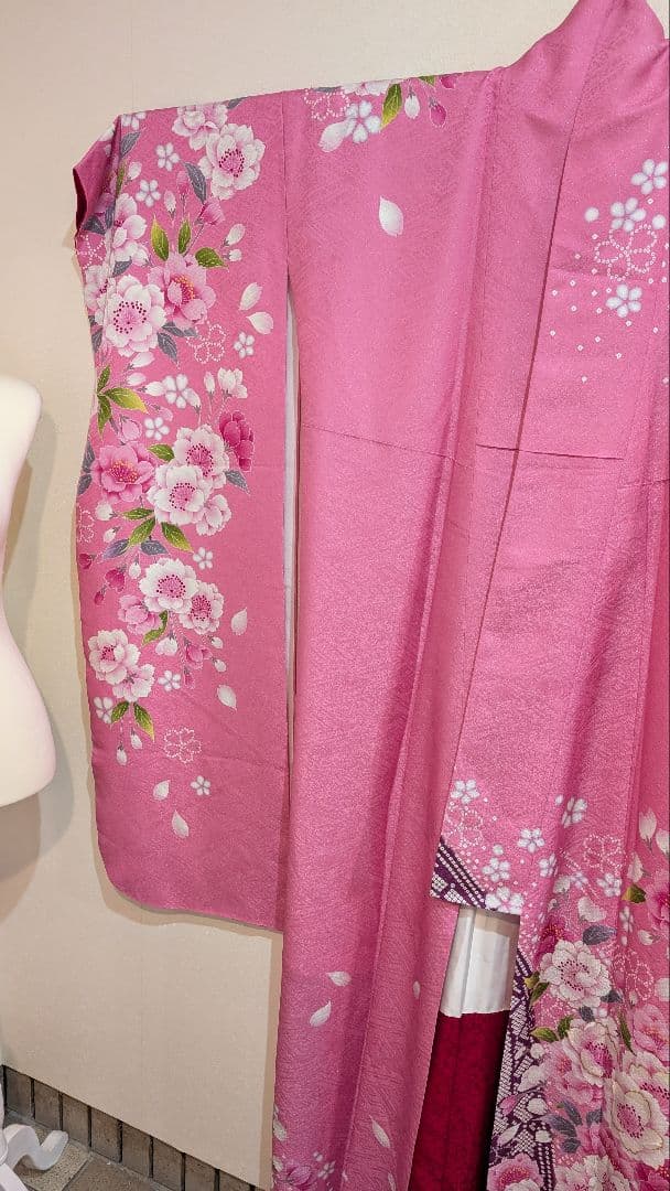 【美品】ピンク 花柄 振袖•Ｌサイズ