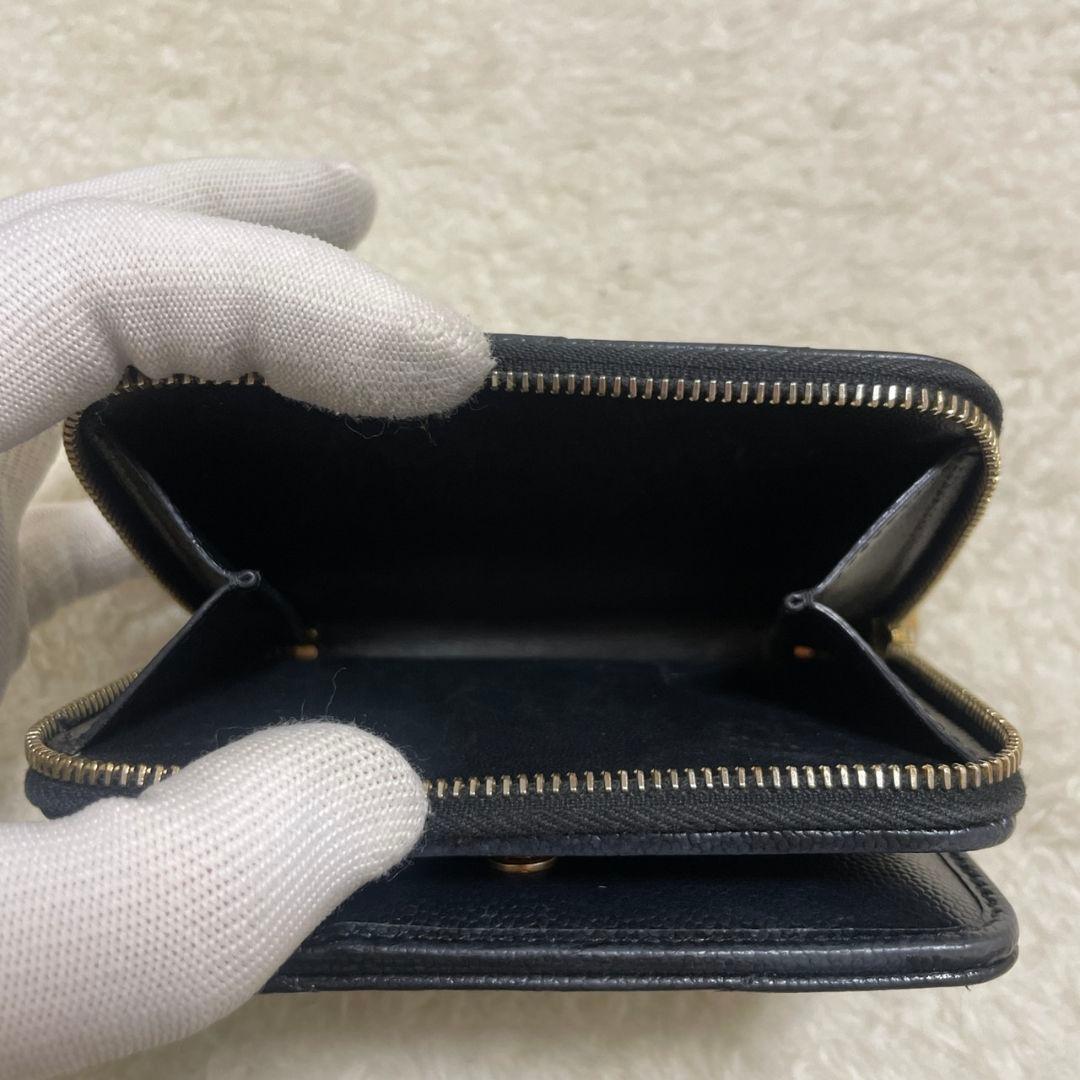 SAINT LAURENT　サンローラン　キャビアスキン　折り財布