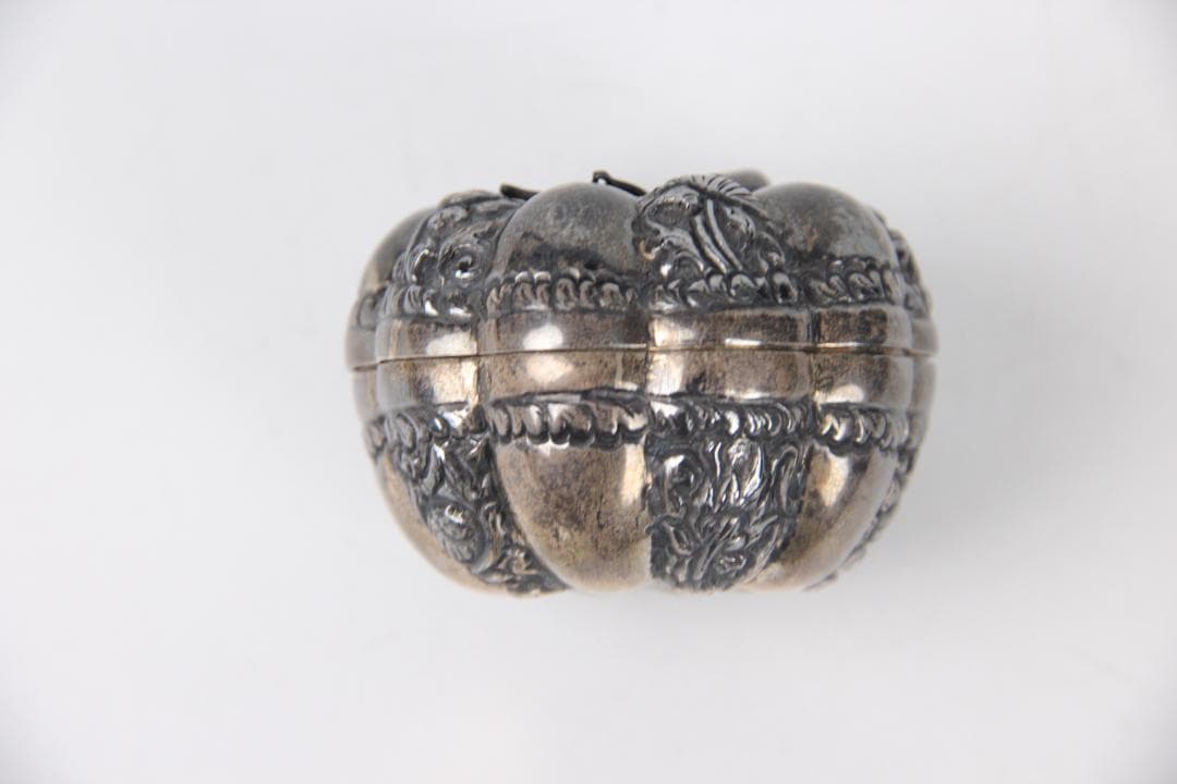 瓜形香合　龍鳳文　Silver925　落款　銀 重さ57.3g Eo15-1