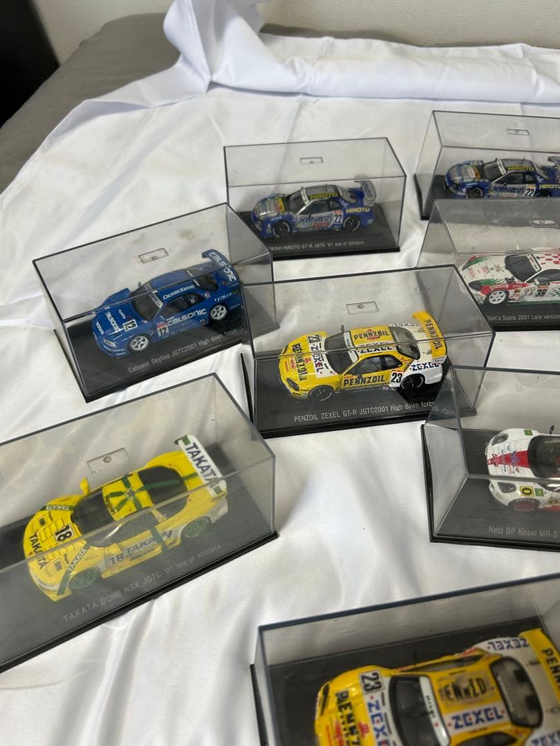 ミニカー 13台セット クリアケース付き