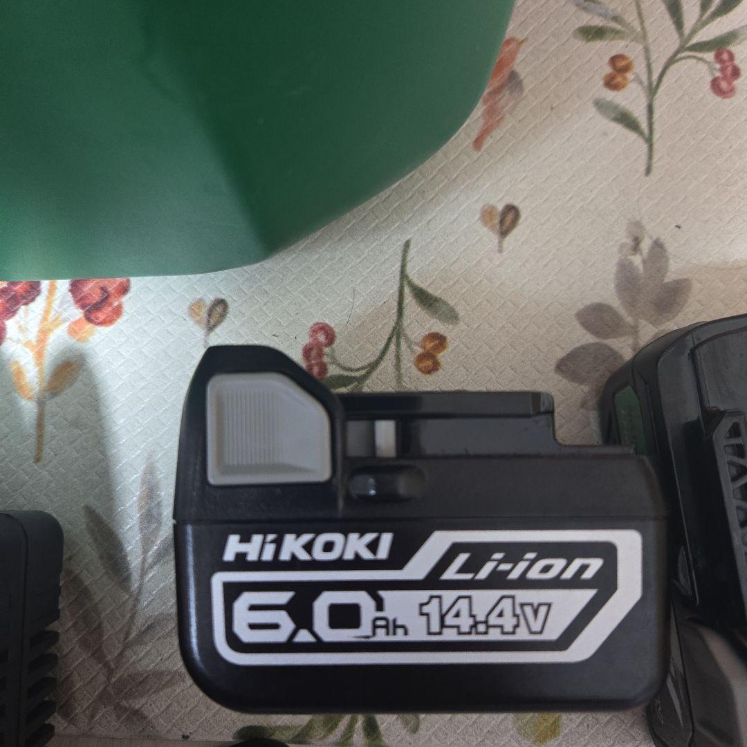 最終値下げ☆HiKOKI 高圧洗浄機本体　バッテリー充電器付き