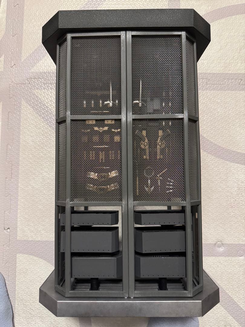 ホットトイズ ダークナイト 格納庫 ブルースウェイン付き トイサピエンス限定