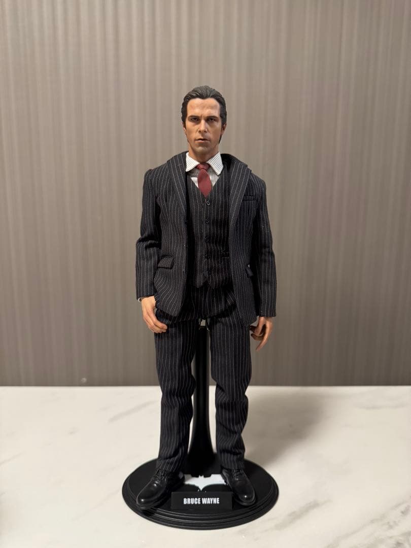ホットトイズ ダークナイト 格納庫 ブルースウェイン付き トイサピエンス限定
