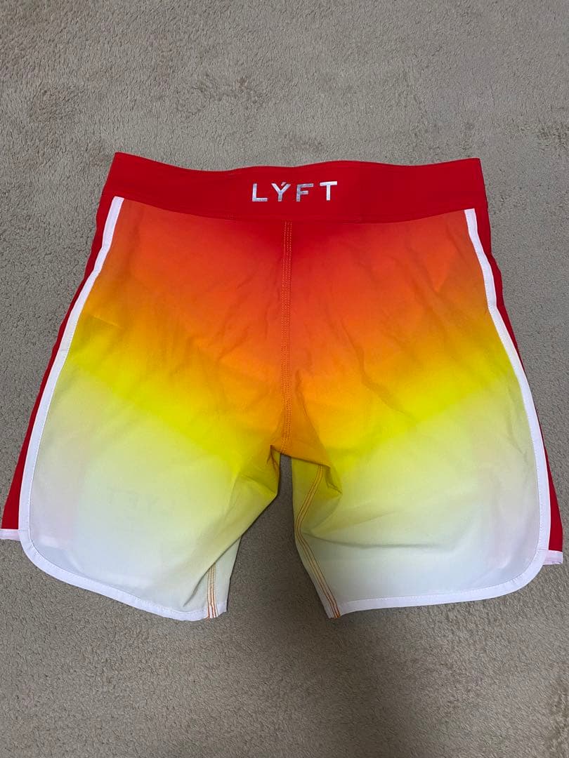 LYFTサーフパンツ Sサイズ