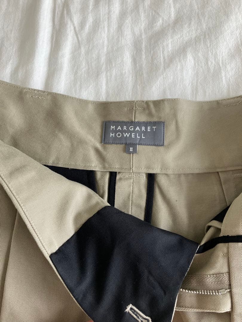 未使用品MARGARET HOWELL グレーベージュパンツサイズII