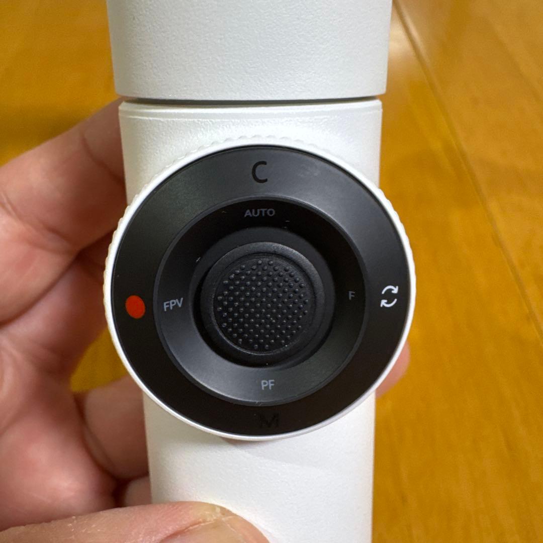 極美品！Insta360 Flow 2 Pro クリエイターキット白　ジンバル
