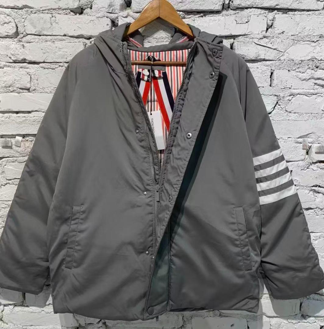THOM BROWNE クラシック四本ライン フーデッド ダウンジャケット