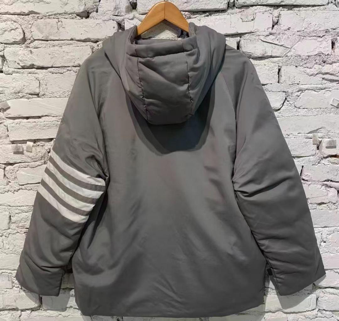 THOM BROWNE クラシック四本ライン フーデッド ダウンジャケット