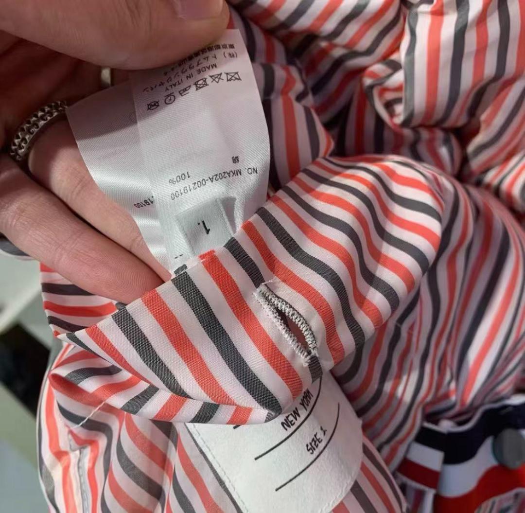 THOM BROWNE クラシック四本ライン フーデッド ダウンジャケット